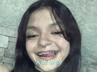 Kylie_loove