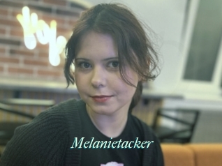 Melanietacker