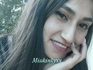 Misskinkyxx