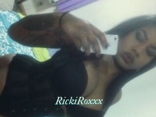 RickiRoxxx